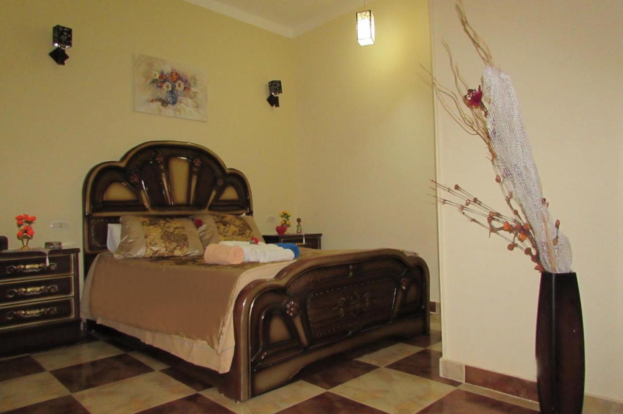 Apartments Oriental Chalet Redsealine Gurdaka Kültér fotó